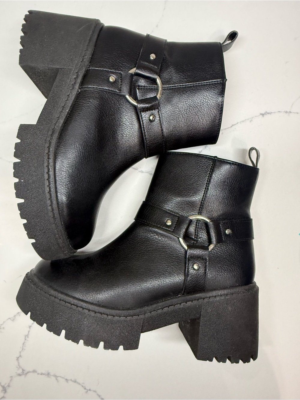 Women's Black Chunky Heel Ankle Boots